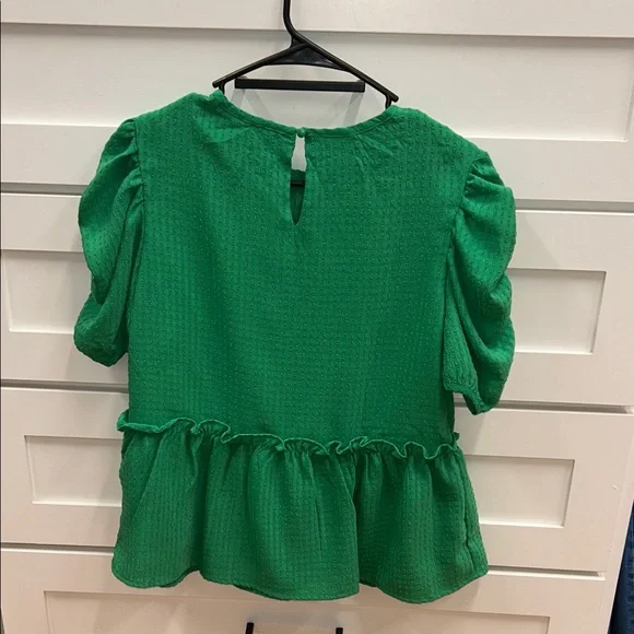 TCEC Green Women's Top Size S (NWT) - Picture 4 of 9